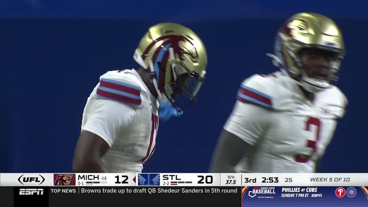 TOUCHDOWN!! 🔥 BRYCE PERKINS WHAT A THROW!! 📺: ESPN | Verizon