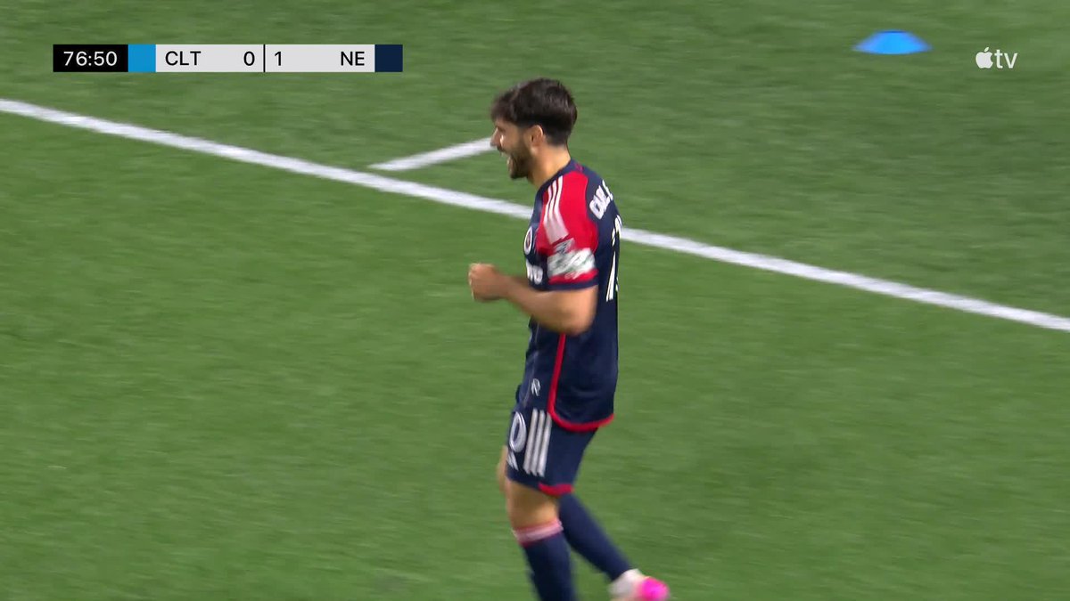 What a finish from Carles Gil to put New England Revolution ahead! 💫 📺 #MLSSeasonPass or Apple TV+: