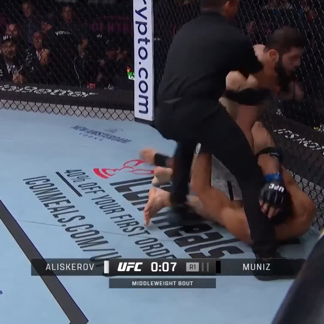 🚨 IKRAM ALISKEROV EST DE RETOUR !!! Il l'emporte par TKO au premier round face à Andre Muniz ! 💪 #UFCKansasCity