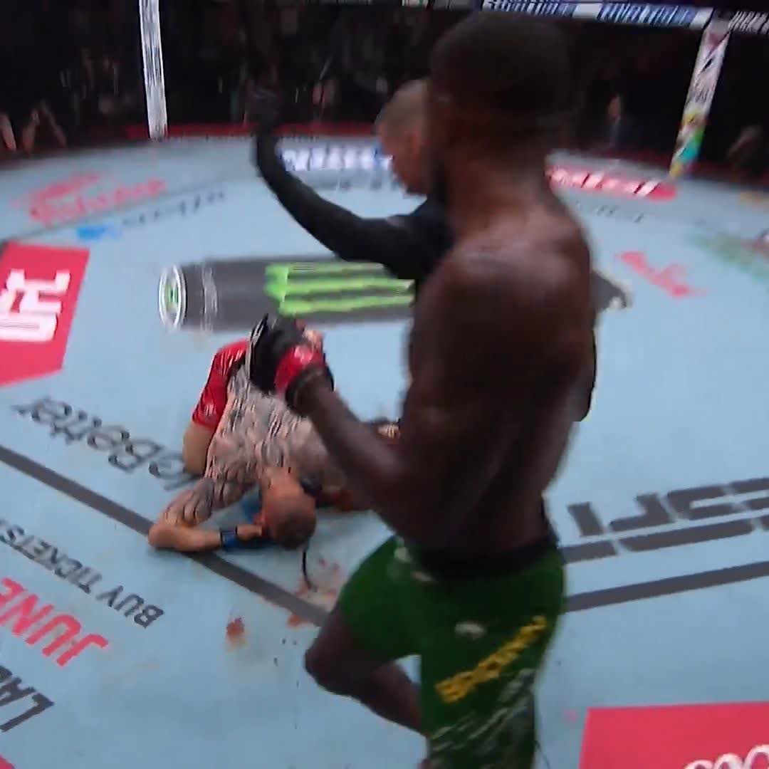 QUEL KO DE RANDY BROWN, WOUAH ! 😱 QUELLE GUERRE ! 💥 #UFCKansasCity