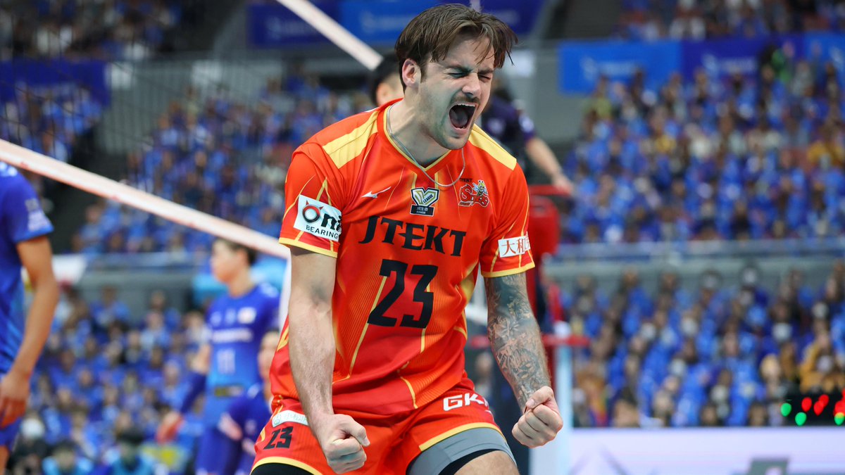 SV.LEAGUE 🇯🇵: TJ DEFALCO 🇺🇸 SHOW! 🔥 26 points and pure leadership from TJ Defalco, powering JTEKT Stings to a 3–2 win over Osaka Bluteon and into the final! 💪🏐 📺 Watch the SV.LEAGUE finals LIVE on VBTV: 🏐 #SVLeague #Volleyball