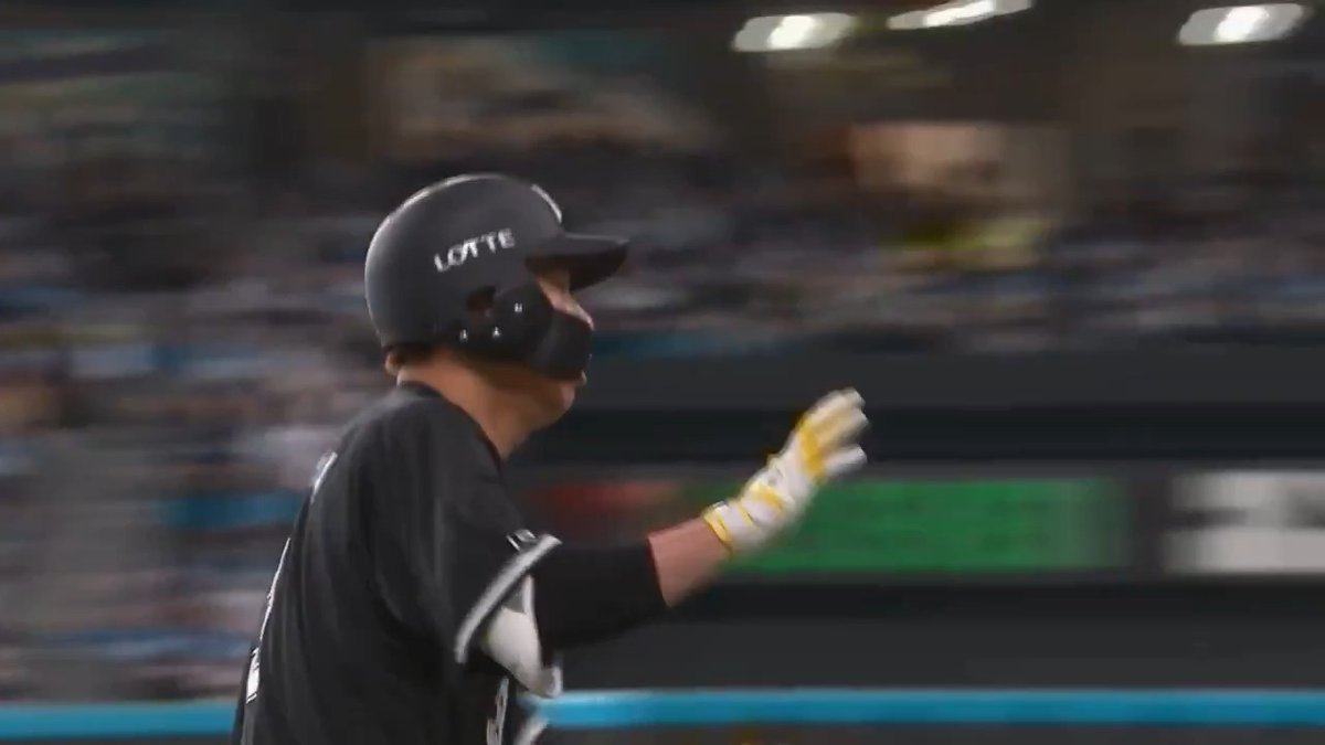 千葉ロッテ #角中勝也 選手の今季第1号勝ち越し2ランホームラン🌈 #chibalotte 👇ライブ配信はこちら