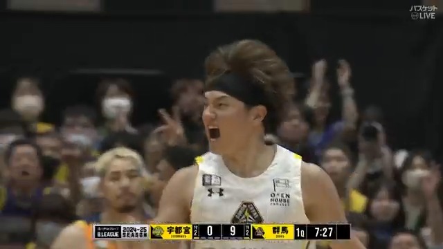 これが群馬の得点力😤 #藤井祐眞 & #辻直人 の連続スリー👌👌 最強コンビにエンジンがかかる🔥🔥 #宇都宮ブレックス🆚#群馬クレインサンダーズ 🏀#りそなグループ #Bリーグ🏀 B1第35節|GAME2 ▶視聴はコチラ #バスケットLIVE ライブ配信中 B.LEAGUE(Bリーグ) 群馬クレインサンダーズ