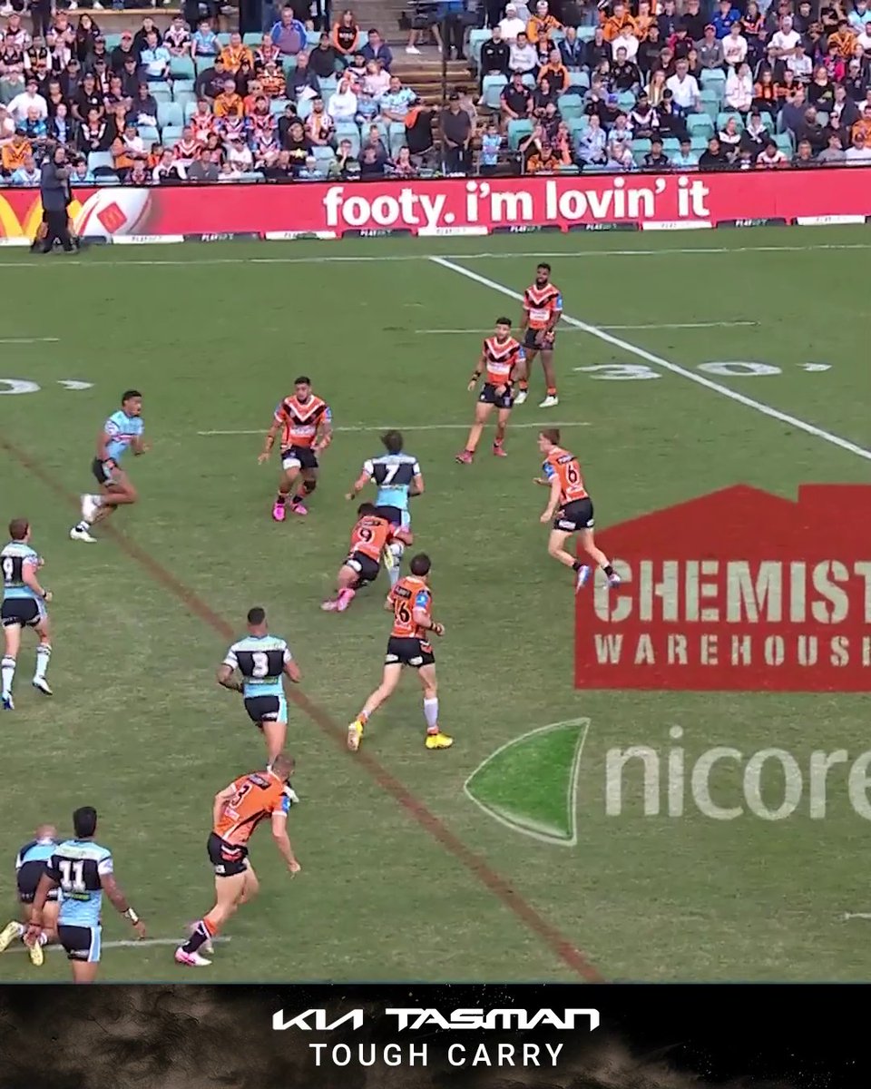Mulitalo gets rewarded for a tough carry up the middle! 😤 #NRLTigersSharks Thanks to Kia.