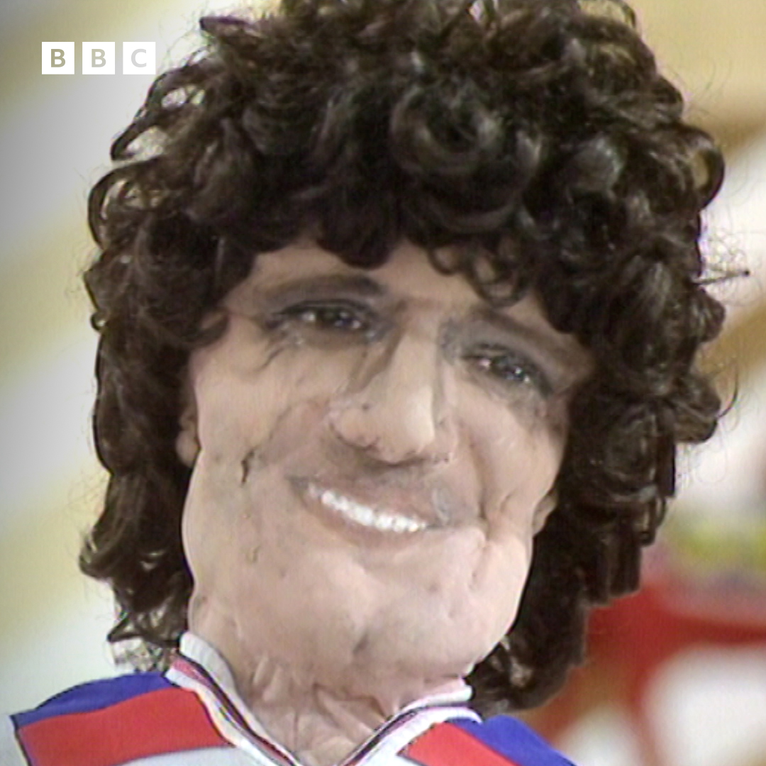 #OnThisDay 1981: Two time Ballon d’Or winner, Kevin Keegan appeared on Blue Peter and came face to face with his own likeness in the shape of a “3D Fabric Portrait” of himself.