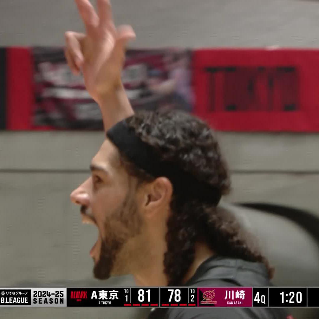 ここぞで決める、メインデル🦁🇧🇷 会場からは”レオコール”の大歓声🗣️ leonardo meindl 📲バスケットLIVE配信 #Bリーグ
