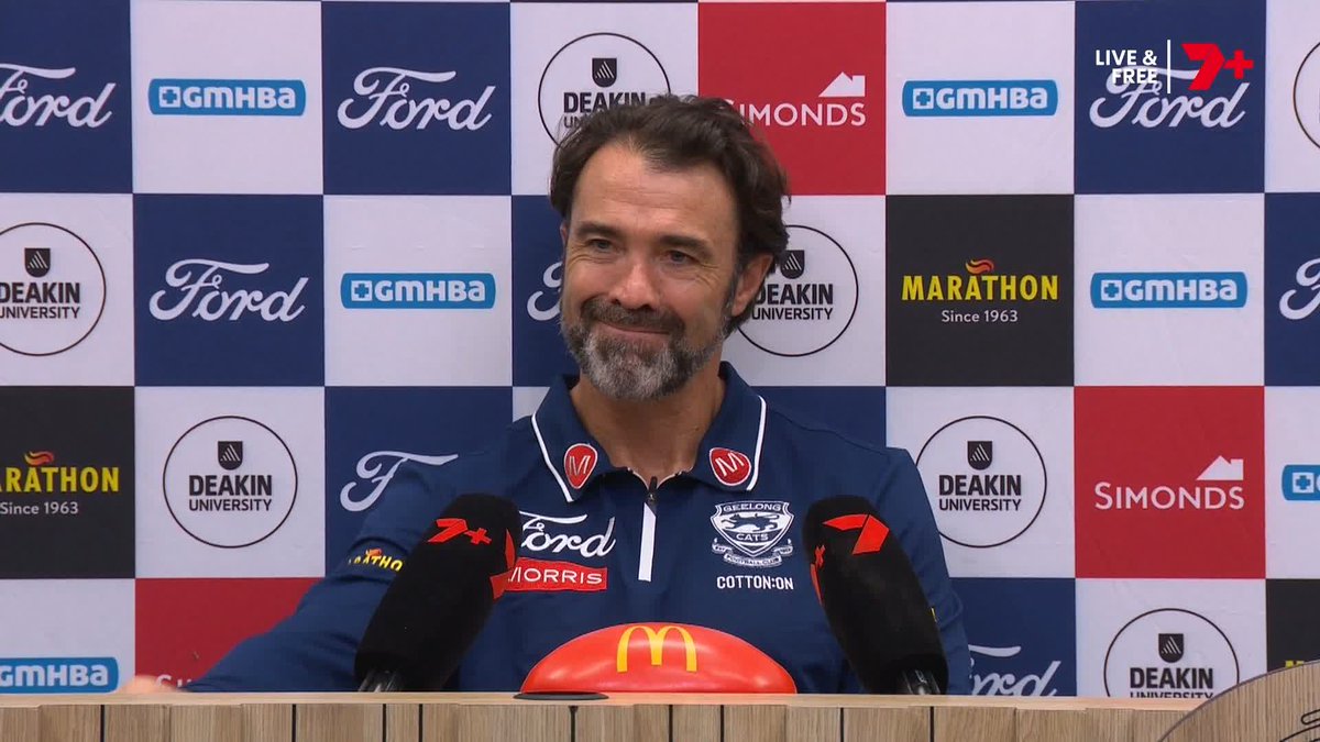 "I can see why clubs are interested in having him (Tom De Koning) on their list - He'd be fine down at Torquay I reckon." 🗣️ Chris Scott on Tom De Koning | #AFLBluesCats