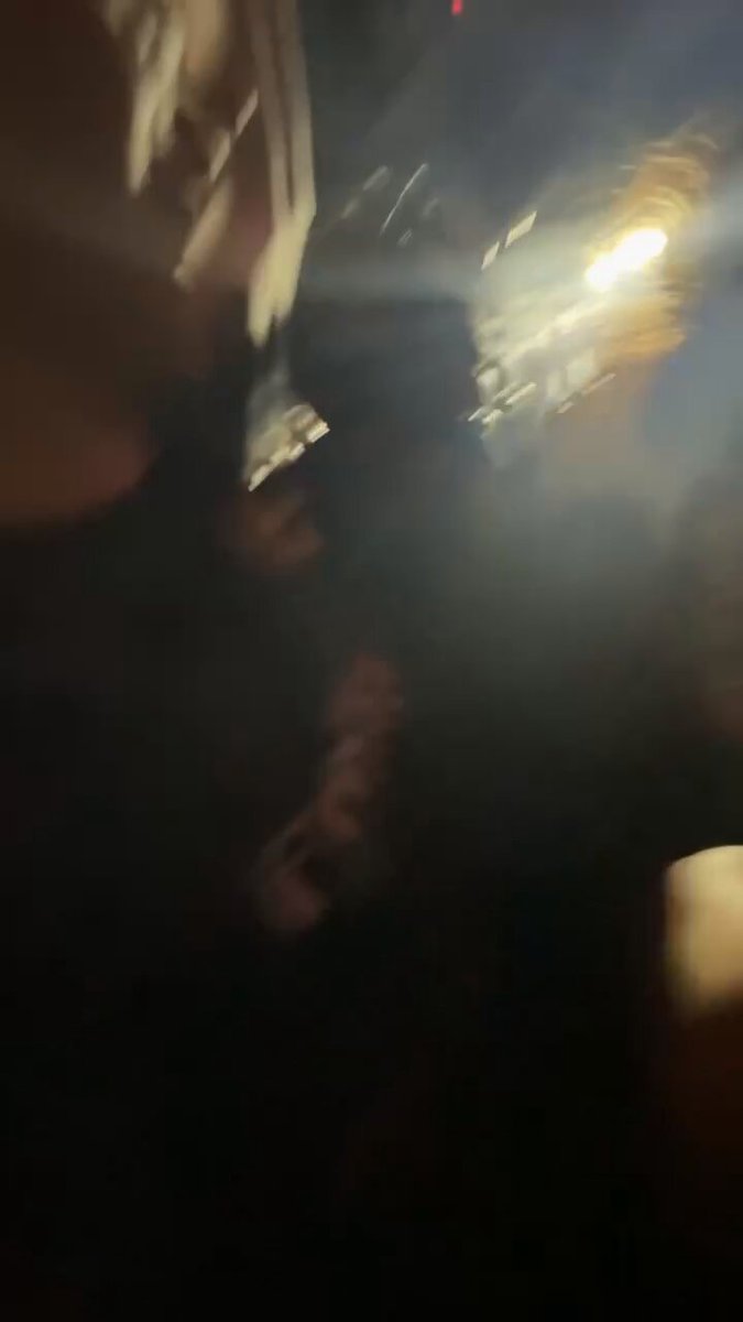 昨晚 >< 喝到根本站不稳