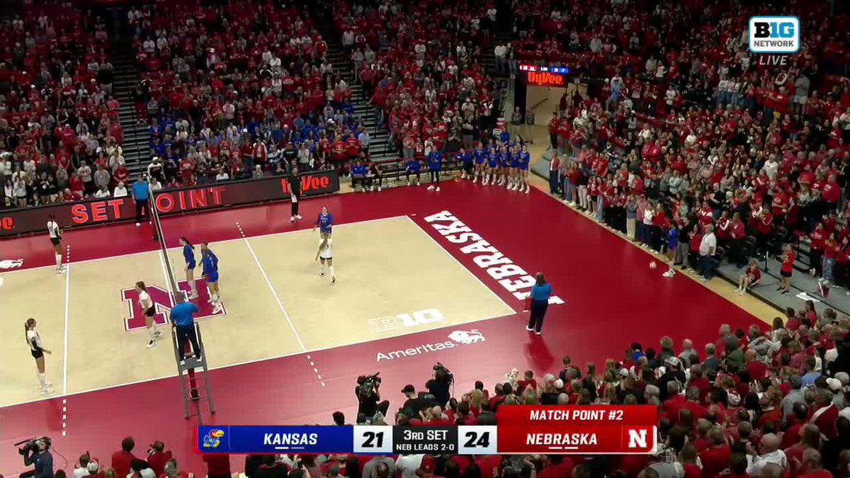 Can we just talk about Campbell Flynn’s second ball hit🫢 After she perfects that, she’s going to be a lethal weapon at the net and free up the hitters so much‼️