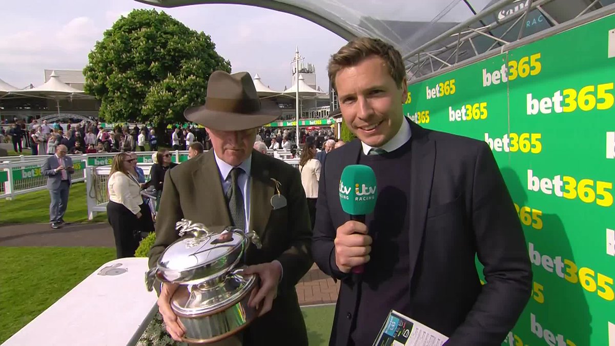 🗣️ "I know Dan [Skelton] has lost and I feel for him... He's had an extraordinary year, and it'll come his way." Willie Mullins speaks with Oli Bell after being crowned Champion Trainer 🏆 #ITVRacing | Oli Bell | Willie Mullins