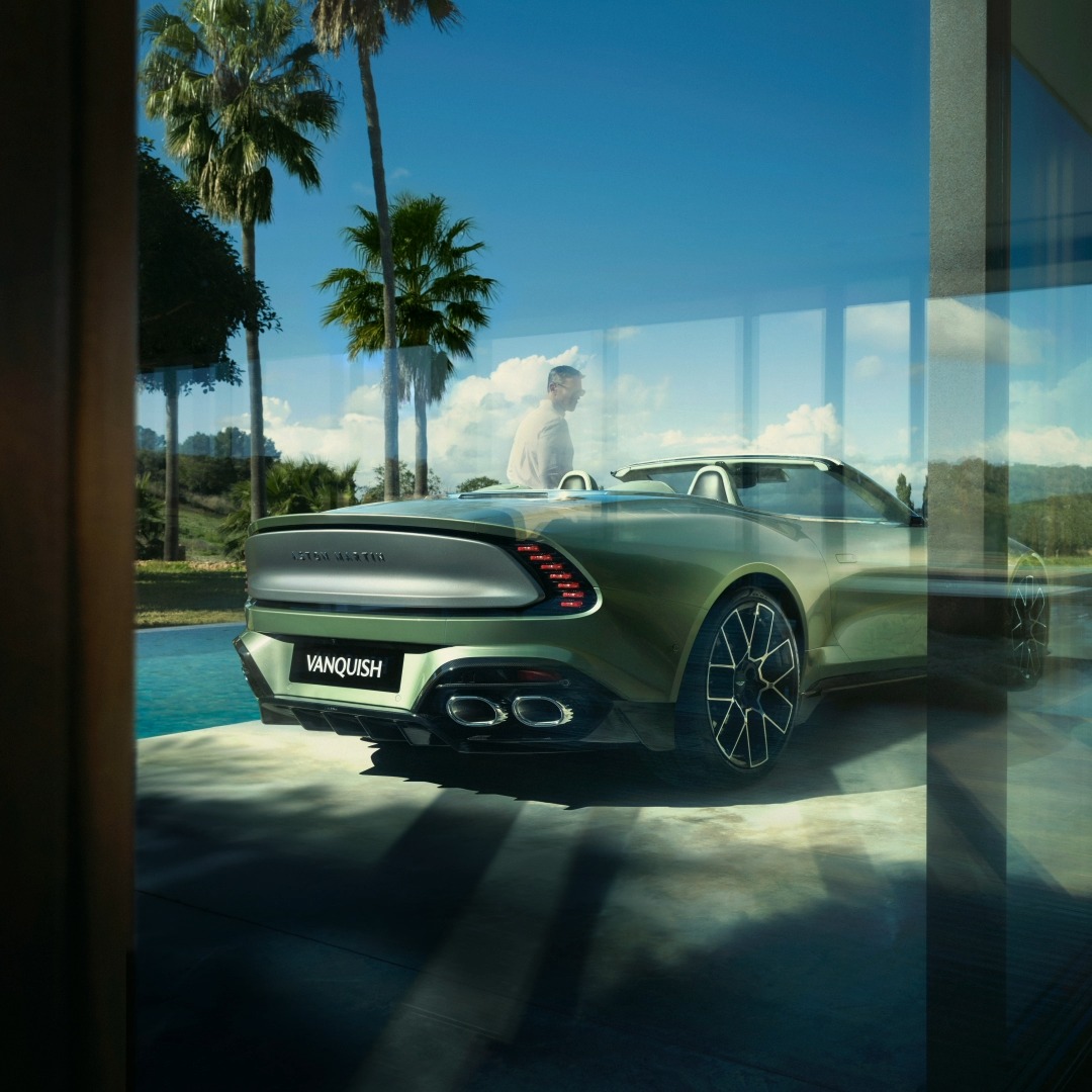 Potent. Poised. The pinnacle of open-top driving. Discover Vanquish Volante: #AstonMartin #VanquishVolante #ZENITHDRIVEN
