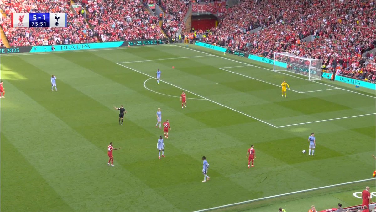 The party has already started at Anfield! 🎈