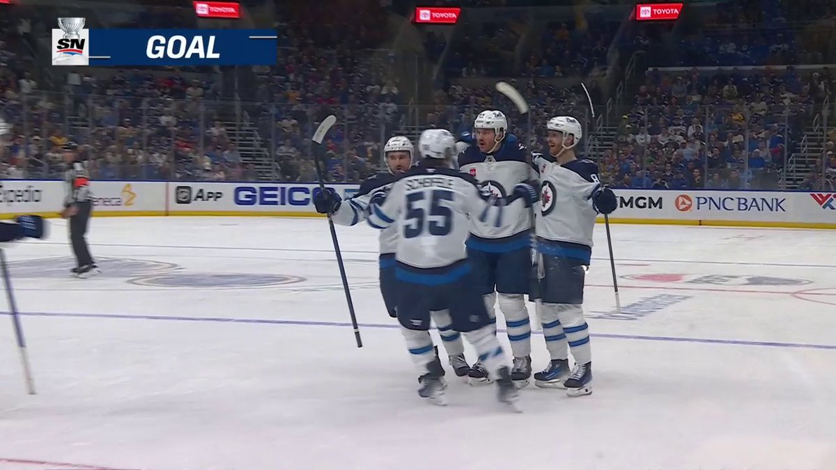 Kyle Connor's third goal of these #StanleyCup Playoffs is the first goal of Game 4! 🛩️ #NHLStats: 🇺🇸: @NHL_on_TNT (TBS) & Sports on Max ➡️ 🇨🇦: Sportsnet or stream on Sportsnet+ ➡️