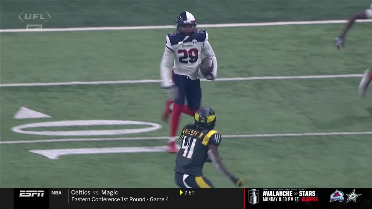 ELDER INTERCEPTION ‼️💪 📺: ESPN