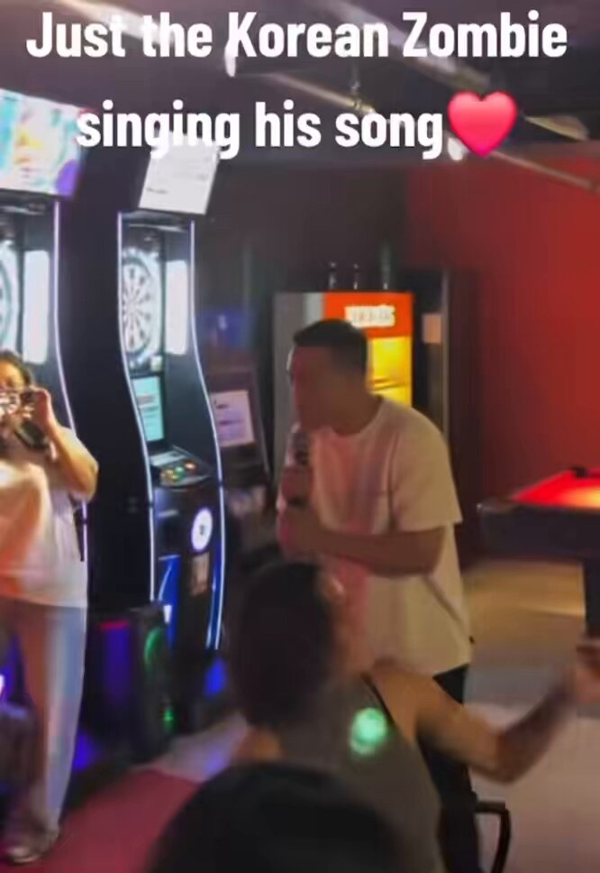 Just The Korean Zombie singing his walkout song with Max Holloway’s wife at Karaoke 😂