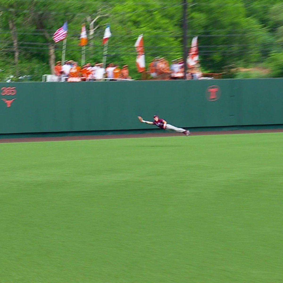 Caden Sorrell went SOARING 😳 Texas A&M Baseball | #SCtop10
