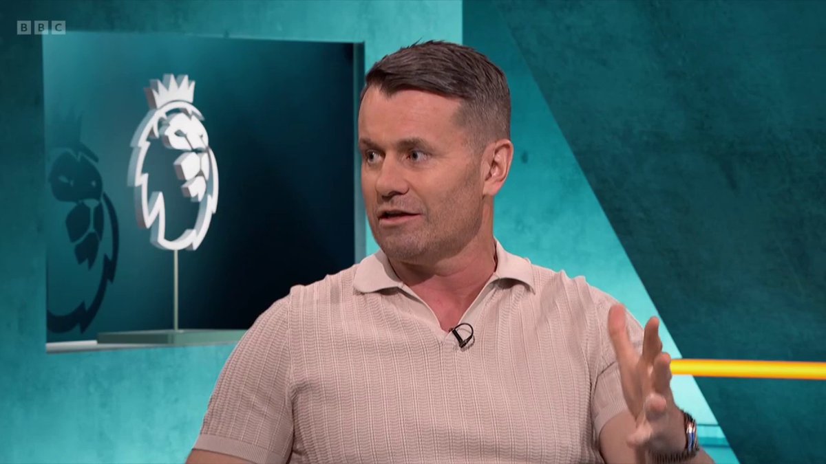 Shay Given 🤝 Liverpool's goalkeepers 👏 #MOTD2 #LFC