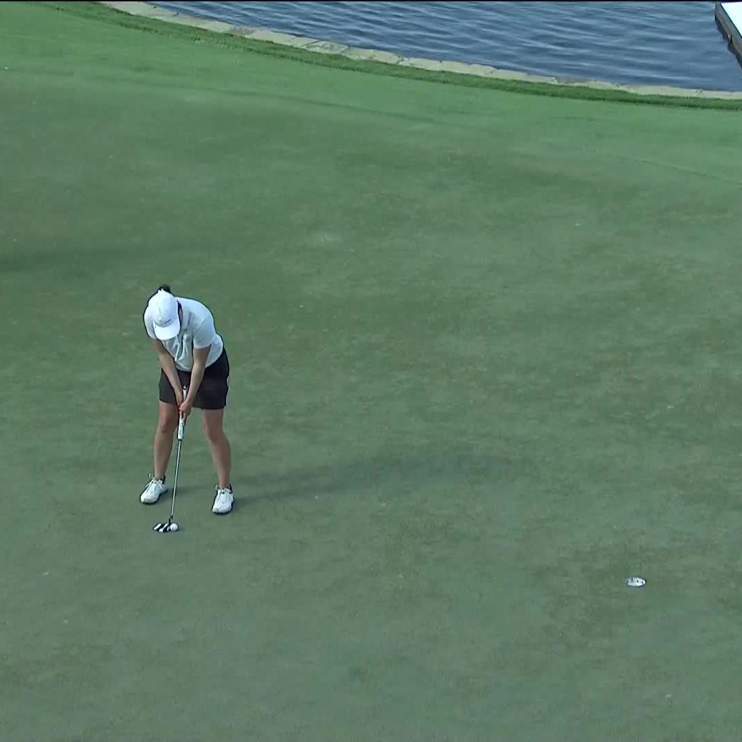What a moment! Lindy Duncan putts her way into the five-way playoff!