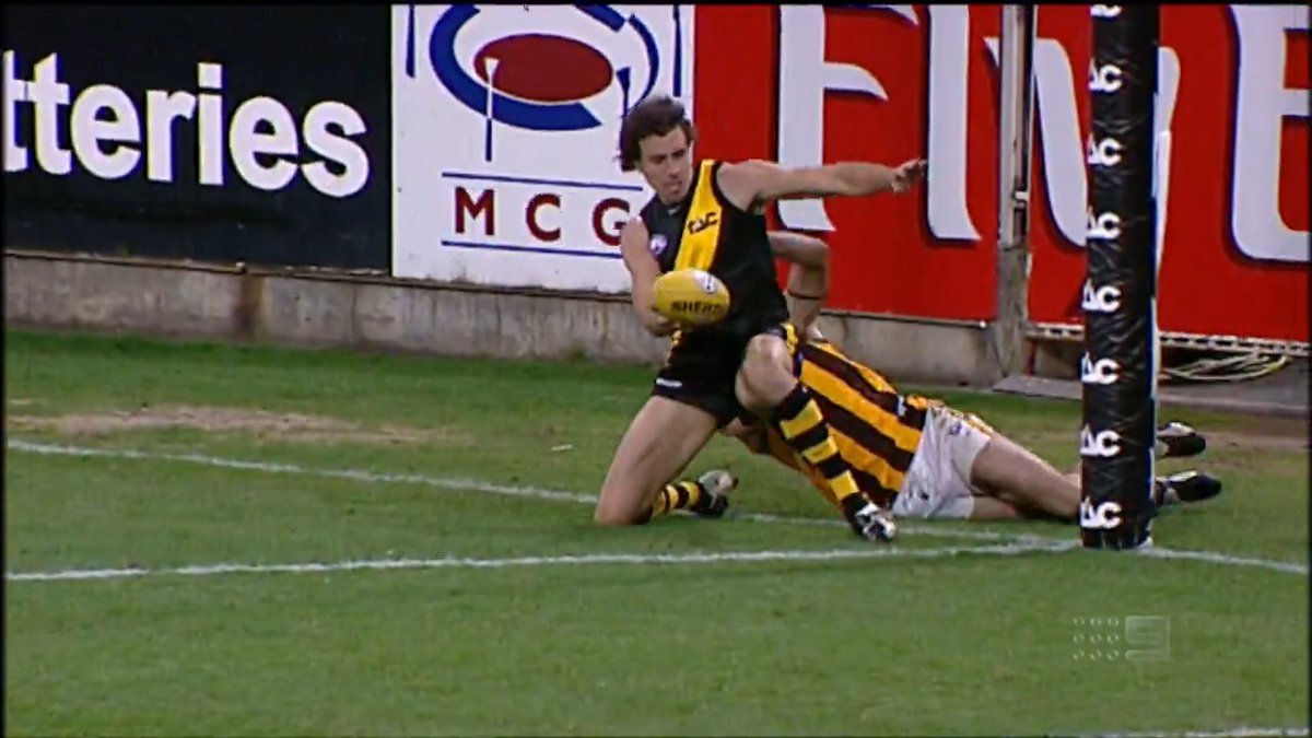 The Footy on Nine team took a deep dive into the career of Tigers legend Matthew Richardson on yesterday's Footy Show 👀 Sit back and enjoy some of the very best of Matthew Richardson 🍿