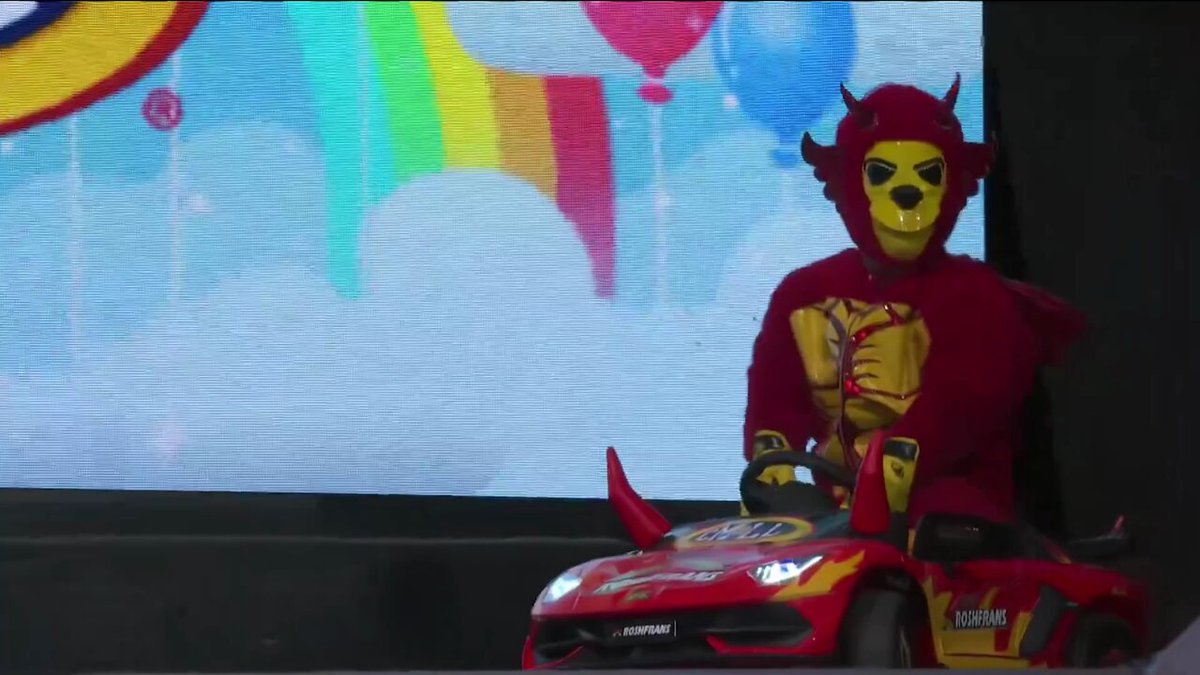 Roshfrans trasladó con estilo a Kemonito y Kemalito en este arranque de la función de Día del Niño. 📺 Disfruta la función del Dia del Niño completamente GRATIS: Arena México || Roshfrans