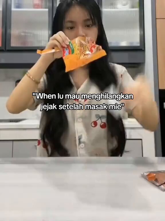 kenapaa harus ngumpet" ya🙄