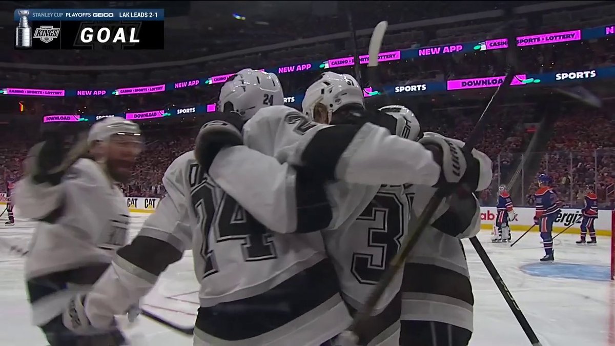 Foe-GOAL!! x - LA Kings lead 2-0 ✌️ #StanleyCup 🇺🇸: NHLonTNT (TBS) &amp; Sports on Max ➡️ 🇨🇦: Sportsnet or stream on Sportsnet+ ➡️