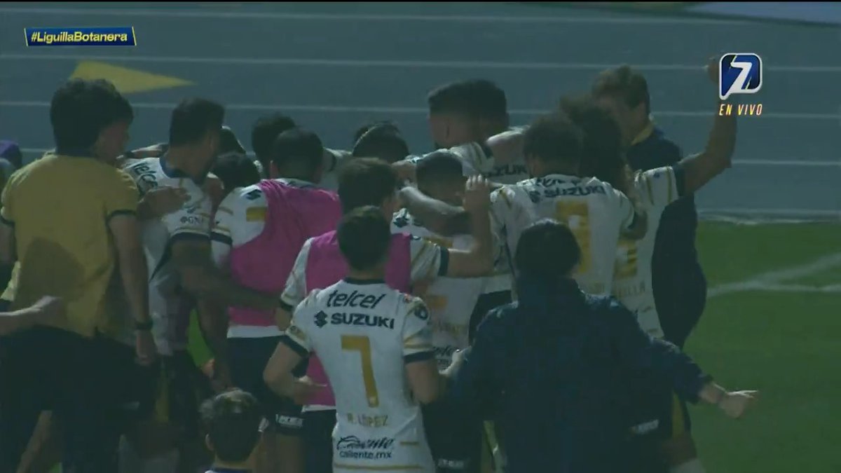 ¡Pumas avanza! Robert Ergas acierta el penal que mantiene con vida a los Universitarios. #MásAcciónMásDiversión #LiguillaBotanera 🔥Caliente Sports te presenta los mejores momentos mientras apuestas y ganas con la #LigaMX l