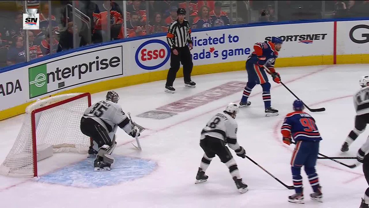 KING LEON 👑 #LetsGoOilers