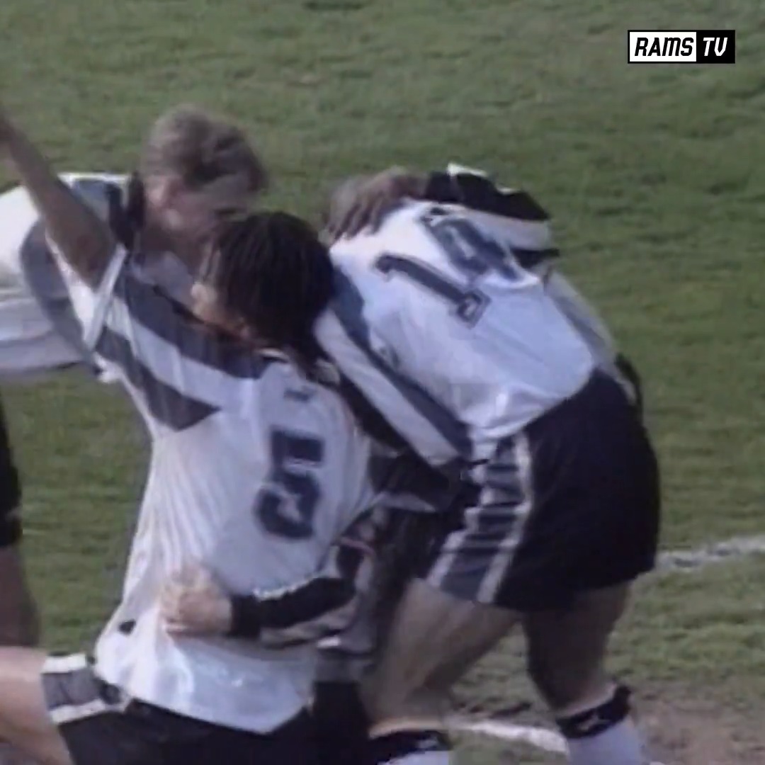 Promotion to the @PremierLeague for the first time, #OnThisDay in 1996! 🖤