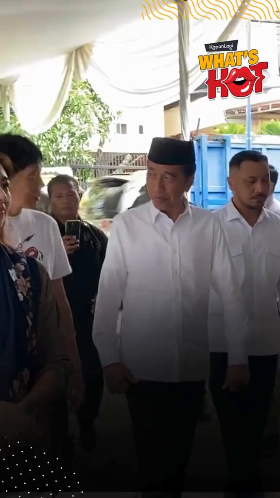 Berkunjung ke Potlot, Pak Jokowi menyampaikan belasungkawa atas berpulangnya Bunda Iffet, Ibunda Bim Bim Slank. Al Fatihah buat Almh Bunda Iffet.