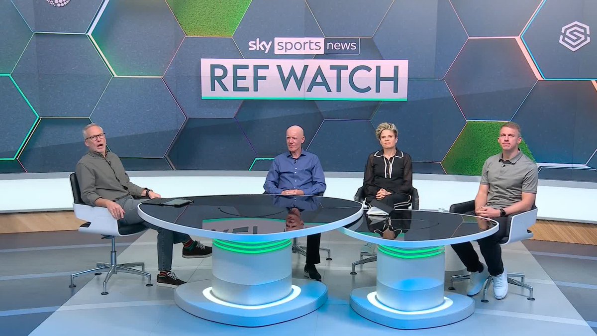 "I think it's really harsh" The Ref Watch team react to Jay Dasilva's red card against Luton.