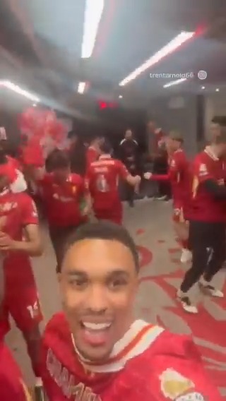 Trent Alexander-Arnold enjoying every minute of the post-match celebrations in the Liverpool dressing room yesterday 🎉