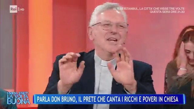 "Una volta un padre mi chiese quanto mi doveva per il matrimonio. Gli dissi di fare a seconda della bellezza di sua figlia. Era bruttissima. Mi diede 10€ e gli tornai il resto perché era troppo" #lavoltabuona