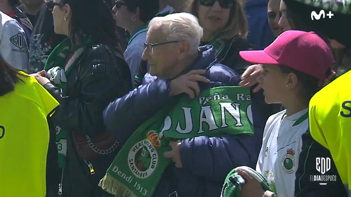 Blanco, verde y negro son los colores de su corazón. 𝑼𝒏 𝒂𝒎𝒐𝒓 𝒒𝒖𝒆 𝒏𝒐 𝒕𝒊𝒆𝒏𝒆 𝒆𝒅𝒂𝒅... 💚🖤🤍 Real Racing Club #ElDíaDespués