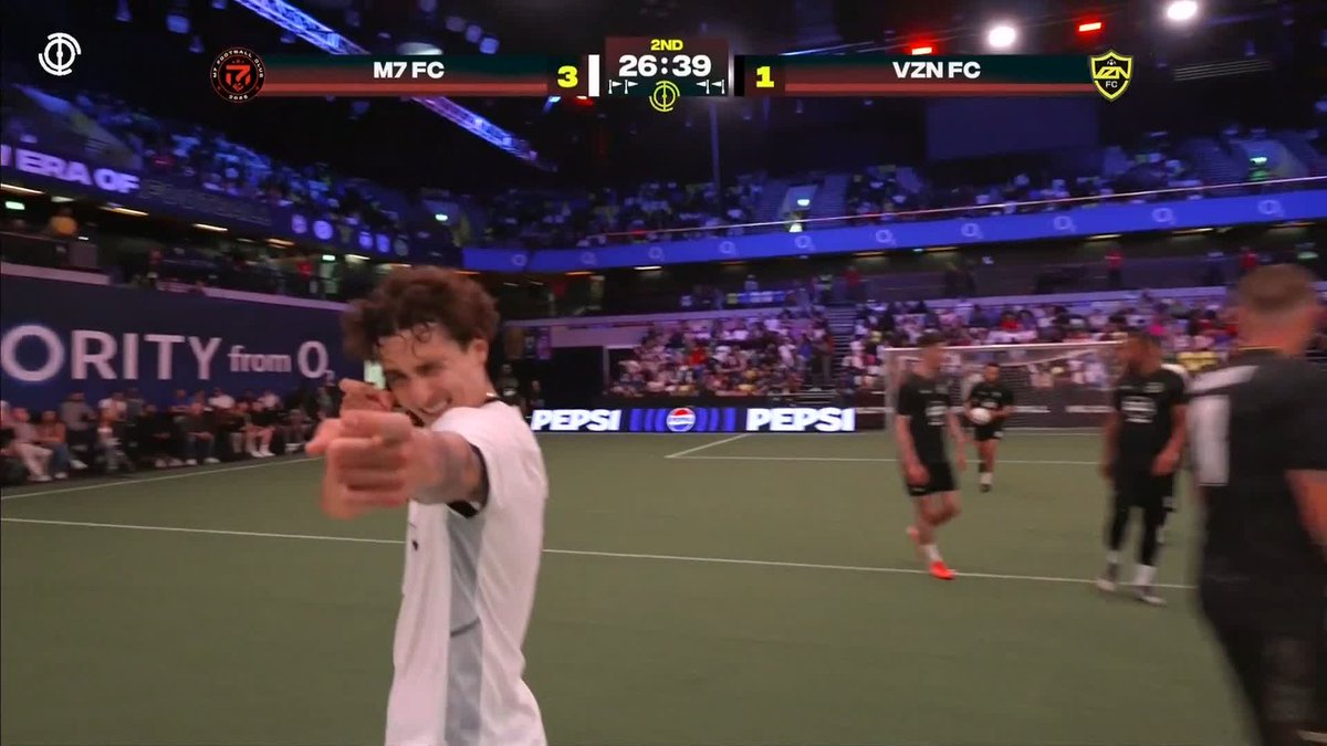 Stefan Ilic sneaks a free-kick under the wall for M7 in the Sidemen Derby 🔥