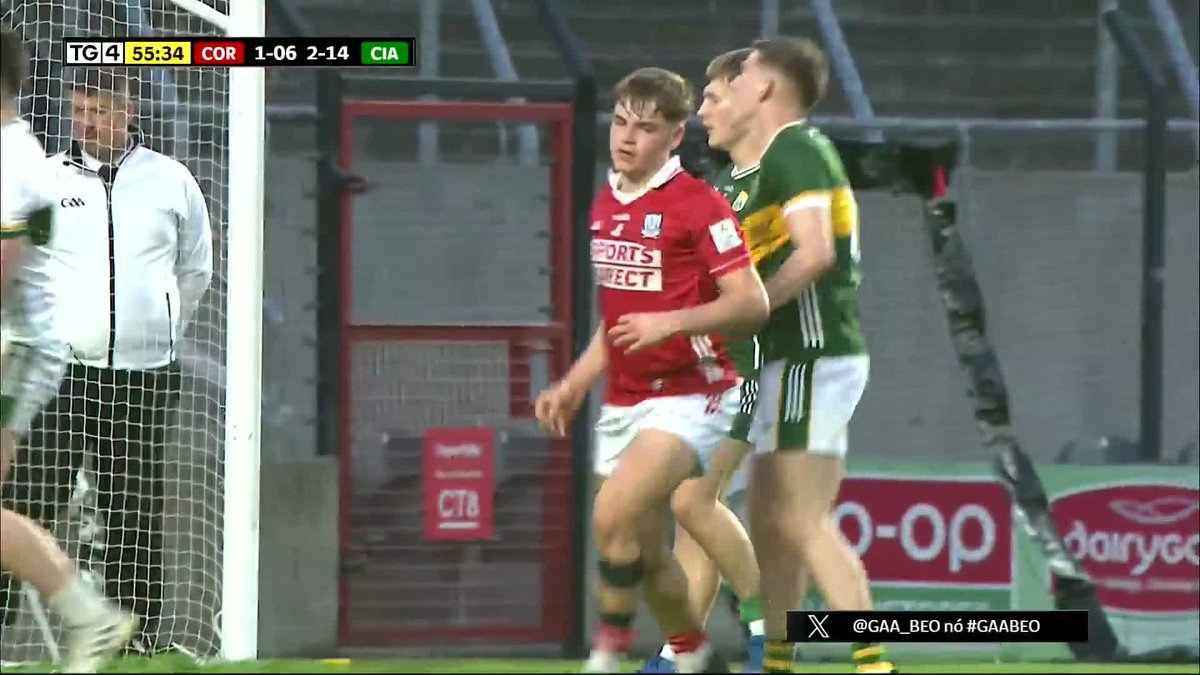 55 nóim #CORvKER Cork GAA 1-06 (9) Kerry GAA 2-14 (20) Cúl breá foirne ag Contae Corcaí Lovely team goal finished by Colm Clifford BEO/LIVE AR TG4