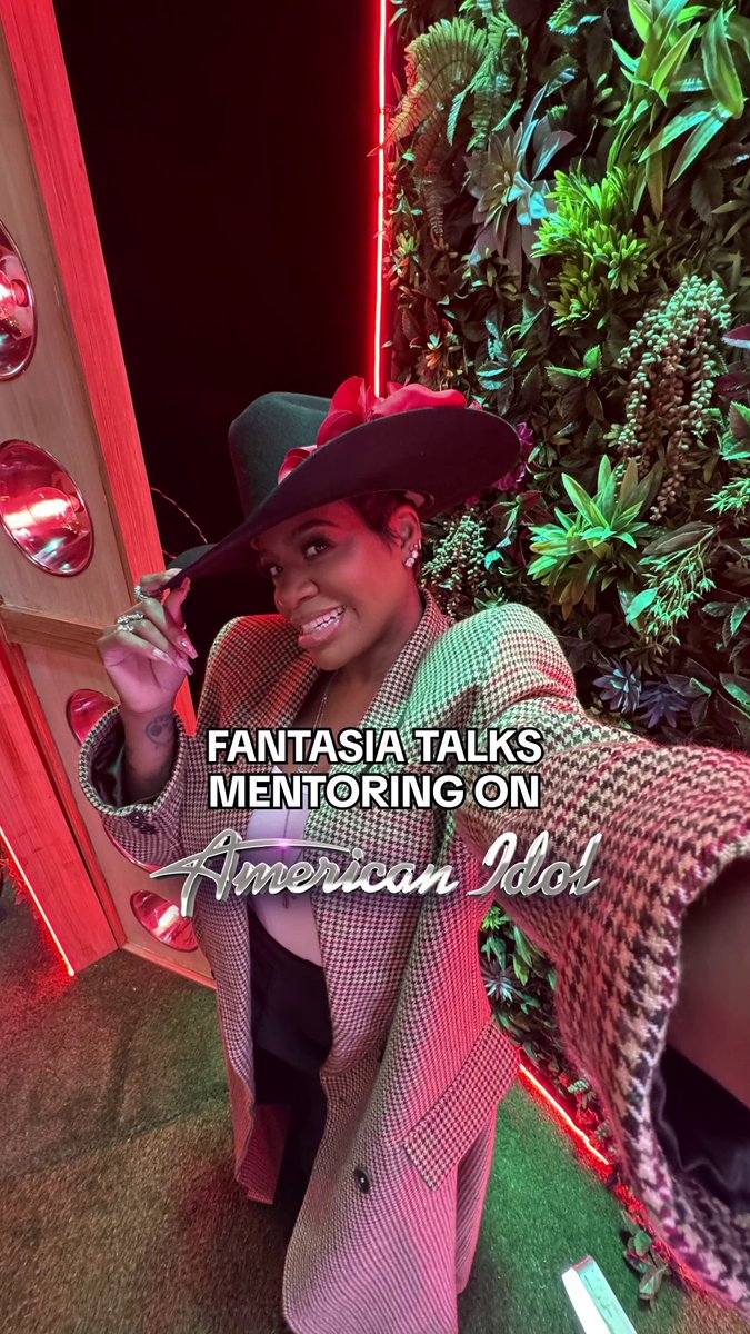 Wise words of advice from mentor Fantasia! We can't wait to see her back on the #IDOL stage TONIGHT. 💙