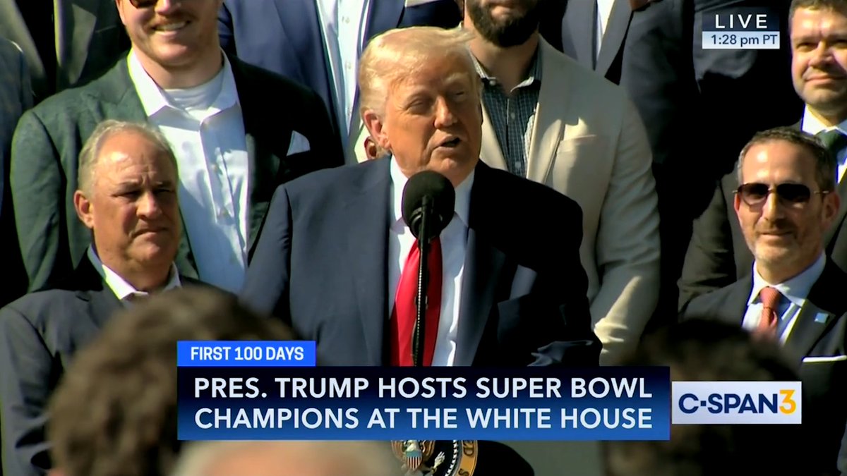 President Donald Trump said he told the #Giants, including their head coach, not to let Saquon Barkley leave for another team last year.