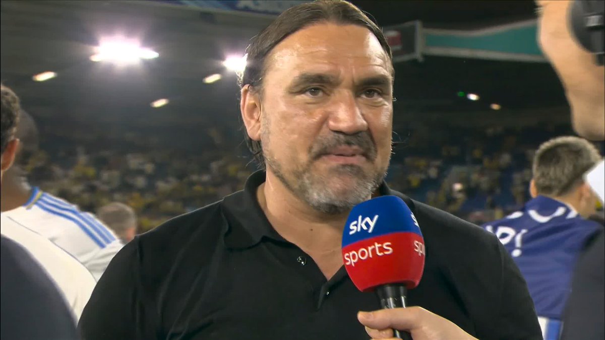 "I'm so so happy that we could give something back" 💛 Hear from Daniel Farke as Leeds celebrate promotion with their fans at Elland Road 💭