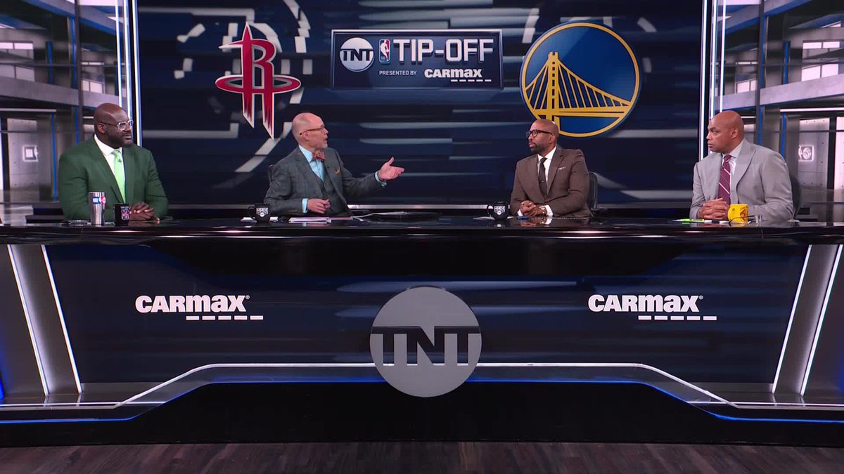 "You got the dummies talkin' in my damn ear" 🤣 Chuckster is losing his patience with our producers tonight 💀