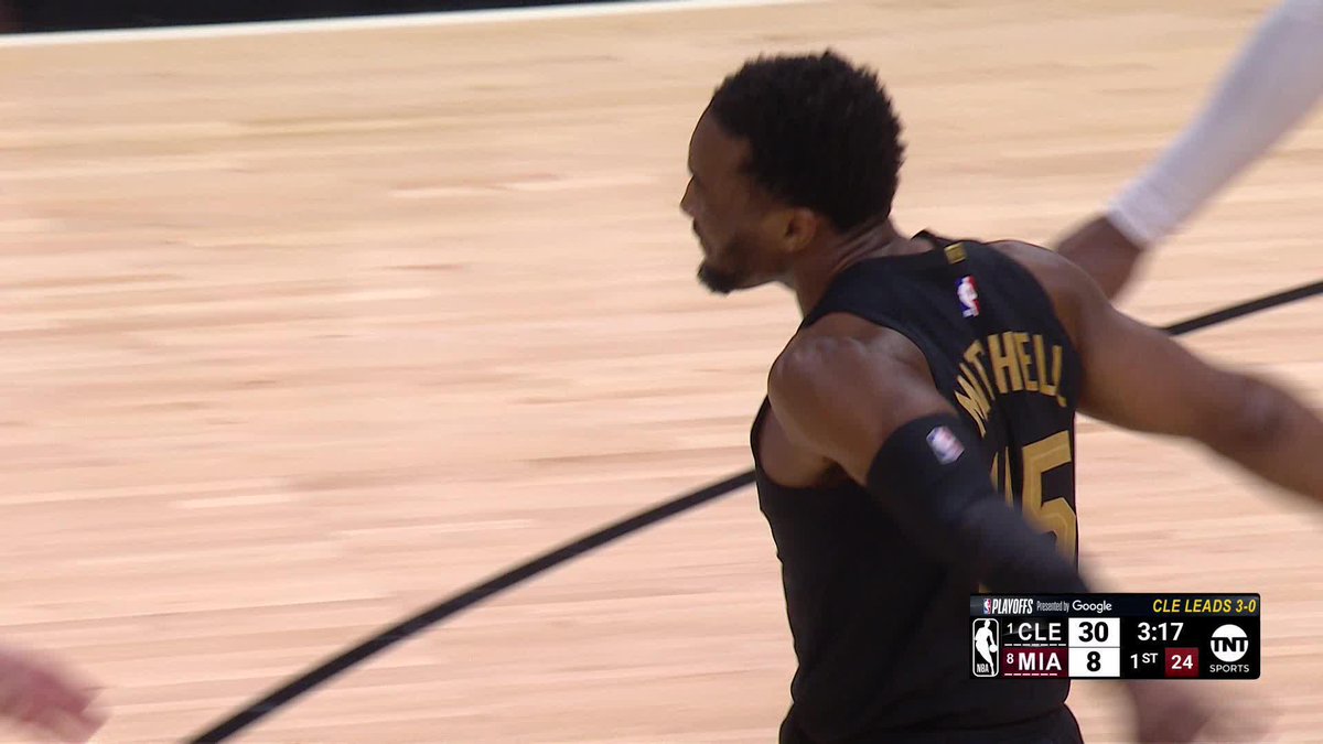 Spida leaves it up for a Jarrett Allen jam 💥 Cleveland Cavaliers on a 30-8 sprint to start Game 4!