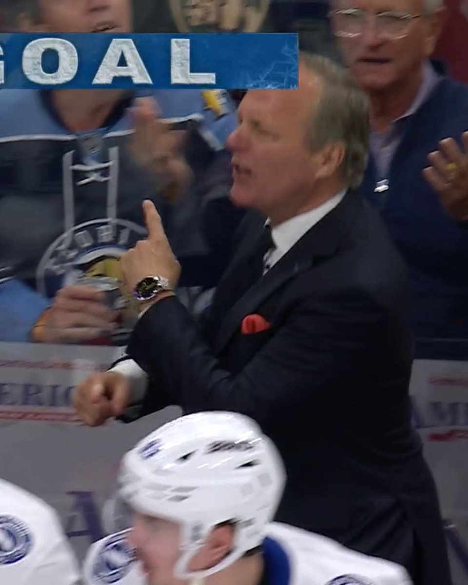 THE LIGHTNING STRIKE BACK WITH TWO GOALS IN 11 SECONDS ⚡ It's the fastest two goals in Tampa Bay playoff history 🤯