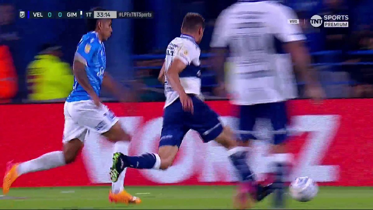 Gimnasia reclamó penal por falta a Silva Torrejón en el área de Vélez 🧐 Viví el Torneo Apertura 2025 por TNT Sports Premium y disfrutalo también en Max 👉 #Suscribite
