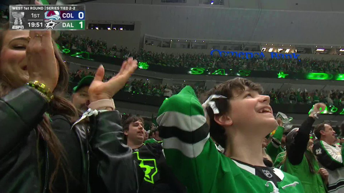 WYATT JOHNSTON SCORES FOR THE STARS OFF THE OPENING DRAW 🤯 DALLAS IS HYPE 😱 📺: ESPN
