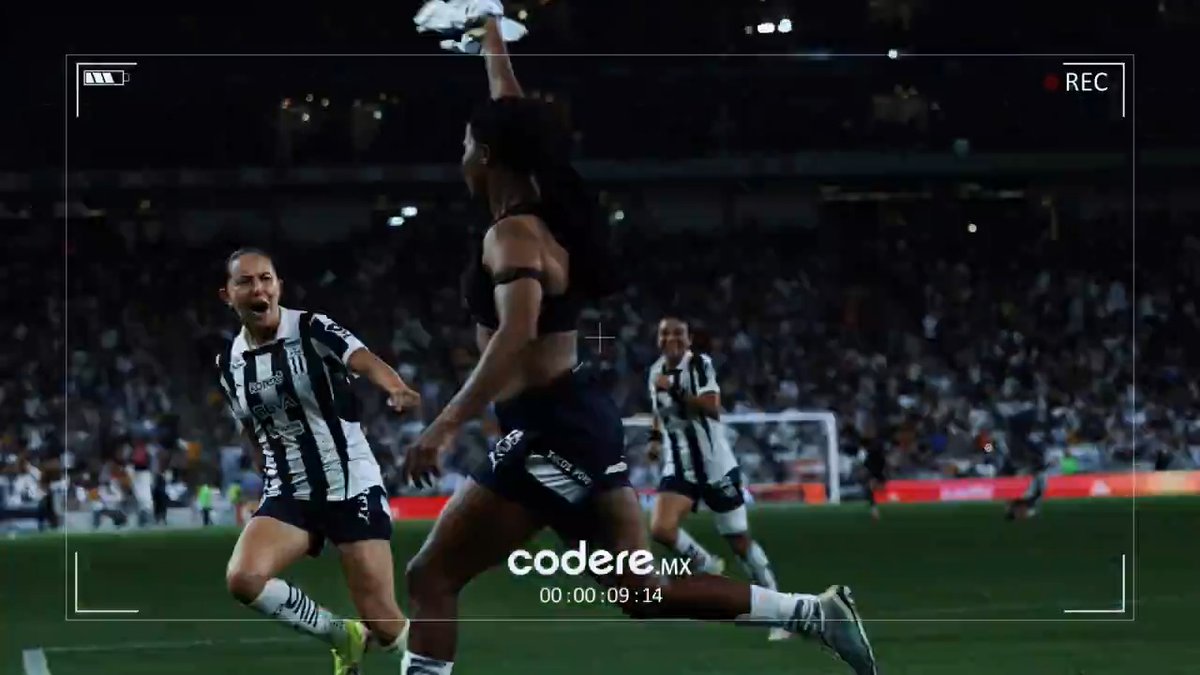 ¡Es que esto sí es 𝒎𝒂𝒈𝒊𝒂! 🪄⚽️ El gol de Jermaine Seoposenwe desde el #LenteRayado Codere.mx. 📹