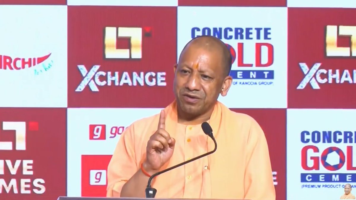 आज उत्तर प्रदेश... माफिया मुक्त भी है, दंगा मुक्त भी है, गुंडा मुक्त भी है और अपराध मुक्त भी है...