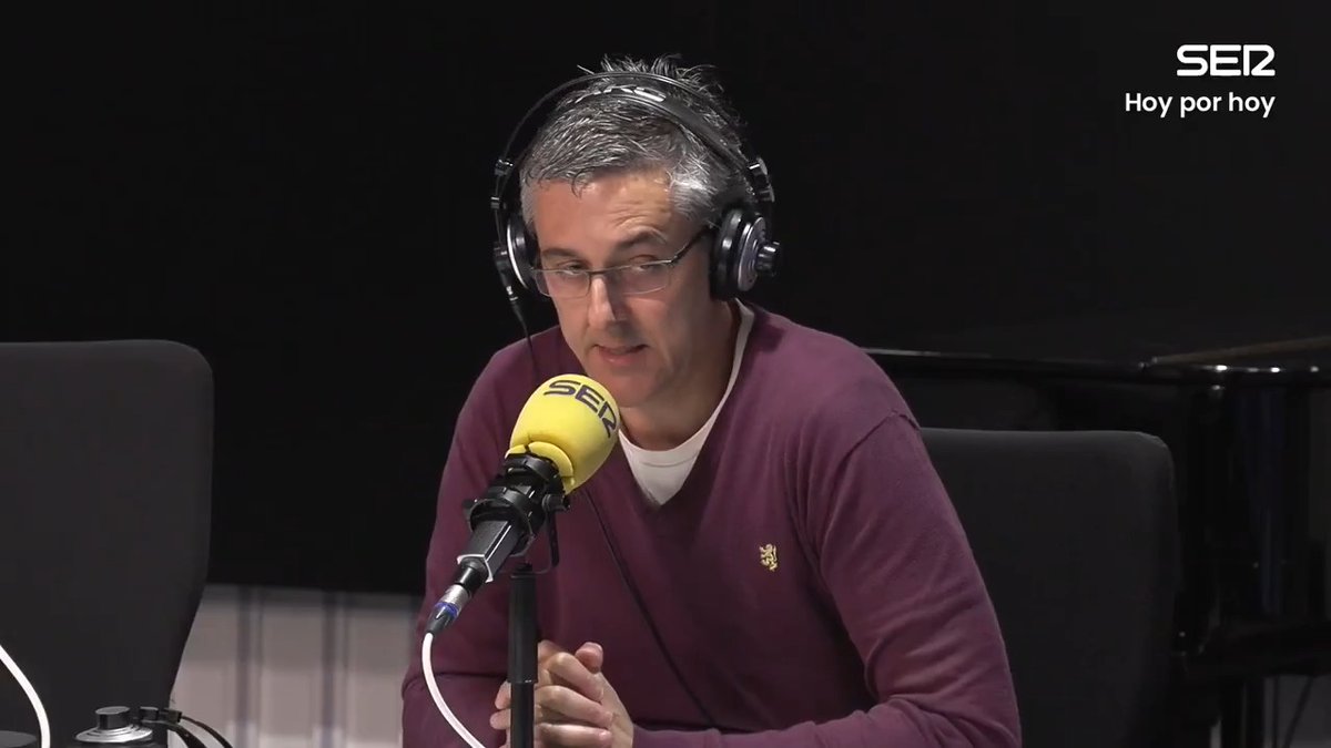“Imaginemos que ayer el presidente del Gobierno está en un restaurante escondido, desconectado e incomunicado, pasando la tarde lejos de los mandos de la tragedia; este es el espejo en el que había bien el PP en mirarse” 📻 Edu Madina en #ElAbierto