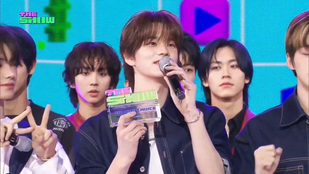 🏆 Huge congrats to TWS for winning 1st place on SBS M The Show today with “Countdown!”, achieving the highest and almost perfect score on this show in 2025 so far! 🎉 TWS COUNTDOWN 1ST WIN #TWS9thWin #Countdown1stWin #TWS #투어스 TWS (250429)