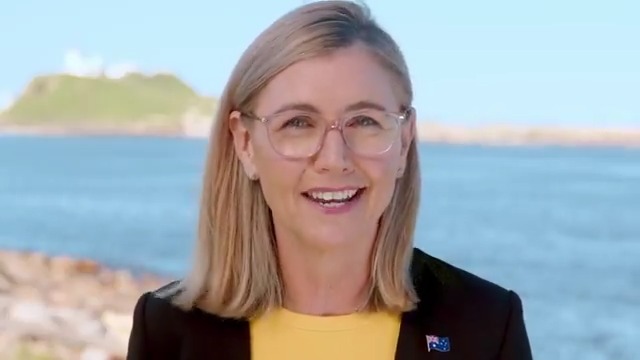 Wipe out national debt, cut immigration by 80%, free education and erase HECS debts. Tackle hunger, slash living costs, and fix the housing crisis. Stand for a powerful Australia. #trumpetofpatriots