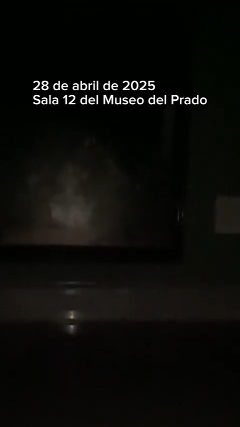 Sala 12 del Museo del Prado el 28 de abril de 2025. A las 22.47... se hizo la luz #Apagón #CorteDeLuz